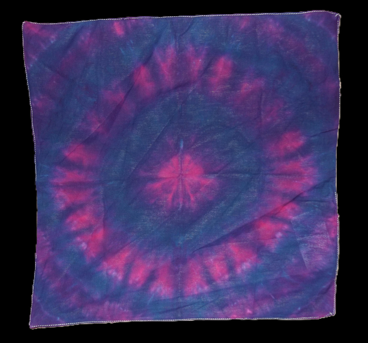 Bandana Circle 20 X 20 Fuchsia and Navy