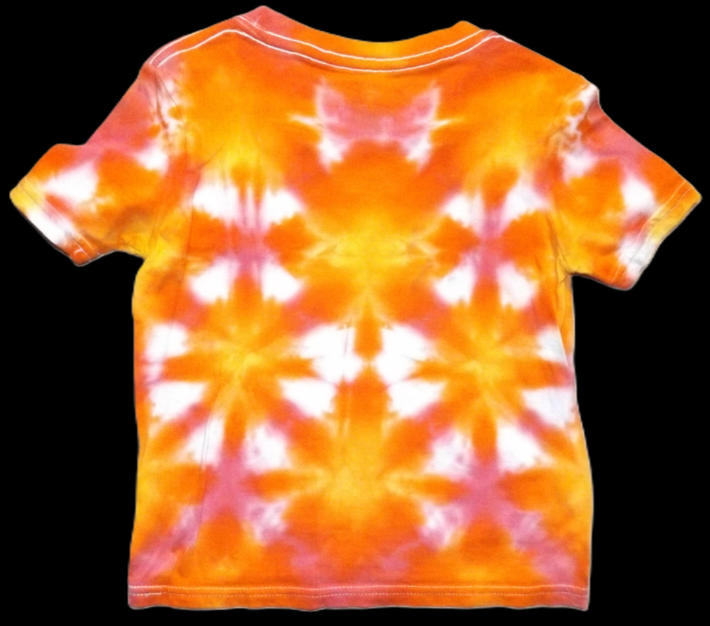 Kids Circle Tie-dye Medium Crew Neck T-shirt Pinwheel