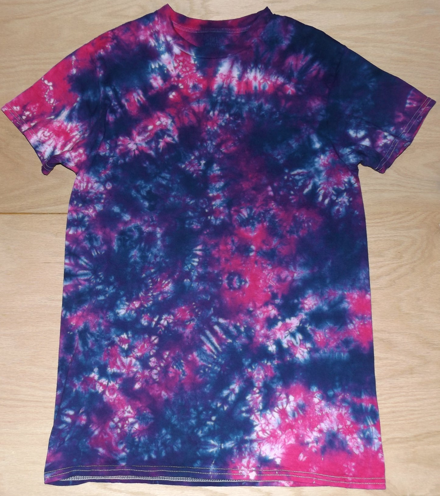 Scrunch Tie-dye Medium Crew Neck T-shirt