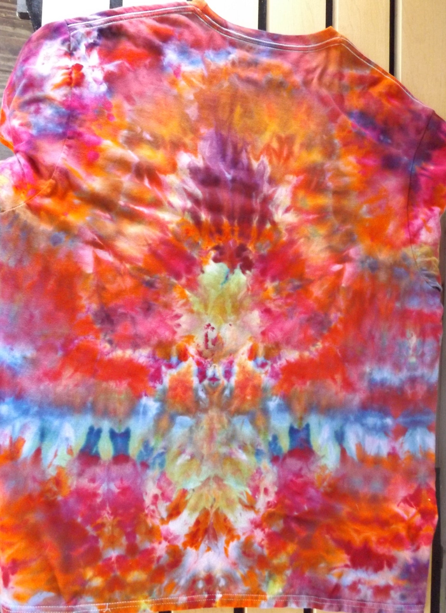 Ice Tie-dye 2X Crew Neck T-shirt Epic Explosion