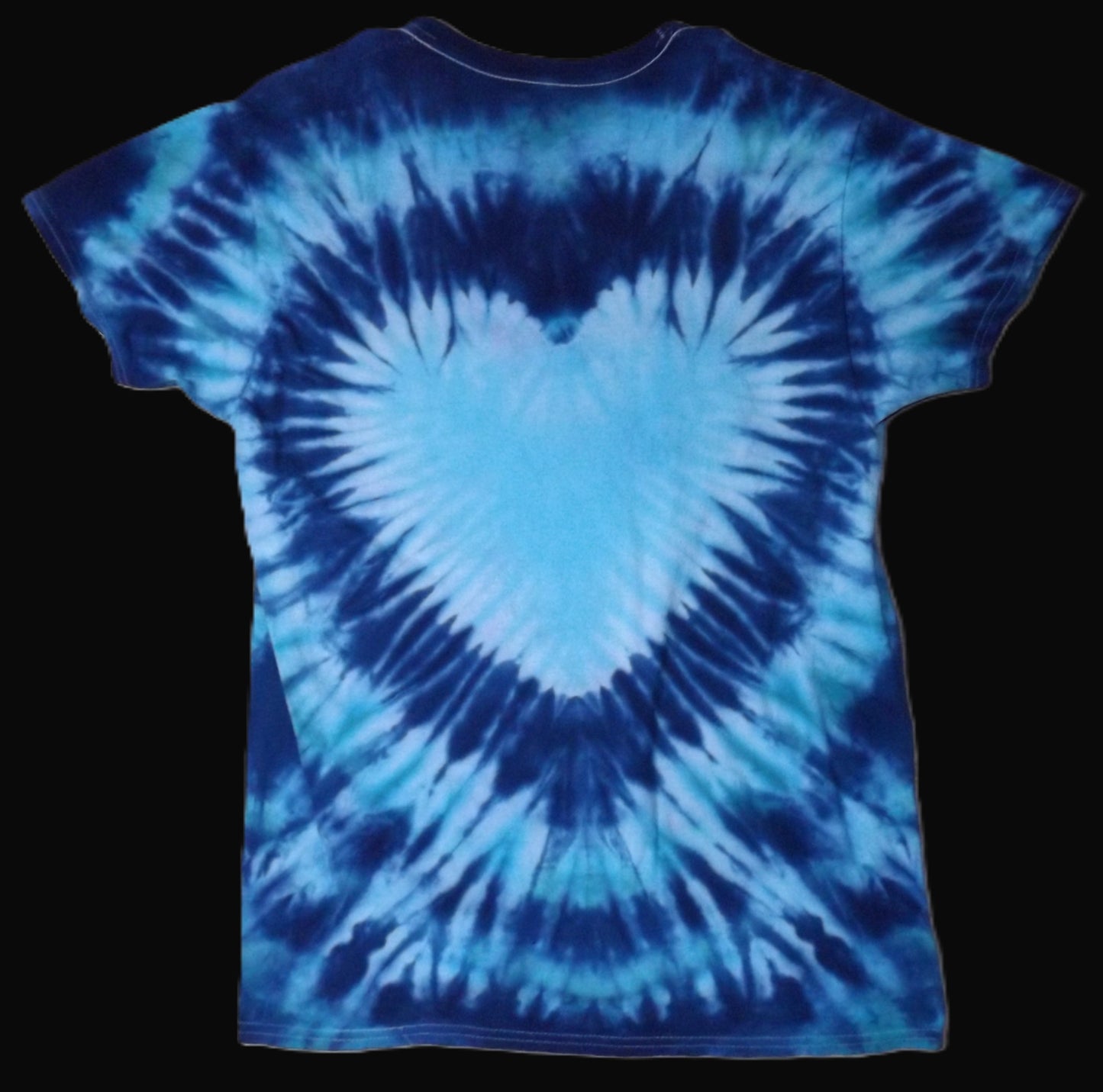 Heart Tie-dye Medium Crew Neck T-shirt Blue Heart