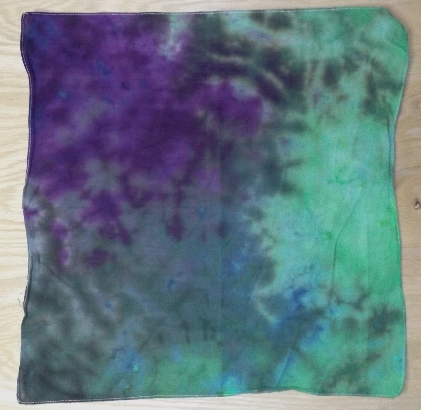 Bandana Scrunch Tie-dye 20 X 20 Purple and Green Scrunch