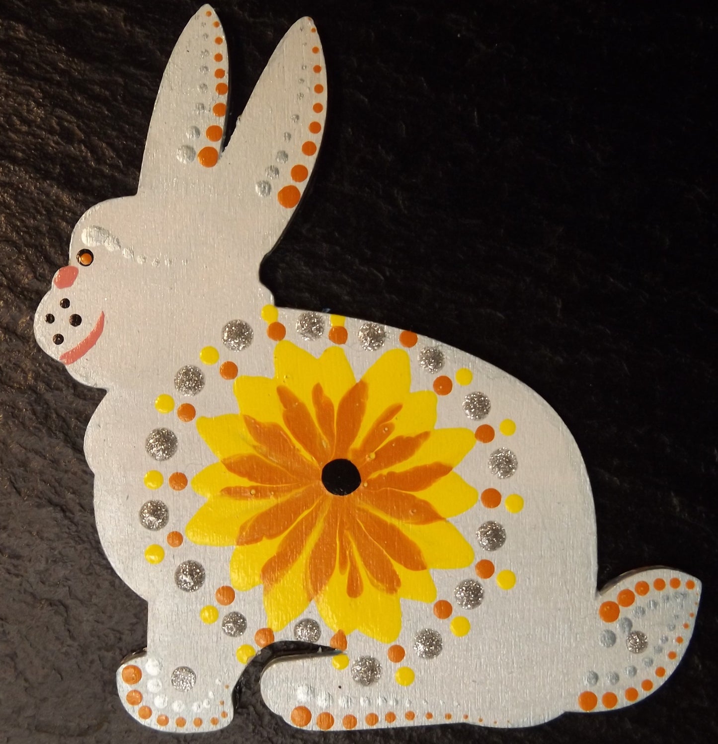 Magnet Bunny Blue with Yellow Flower