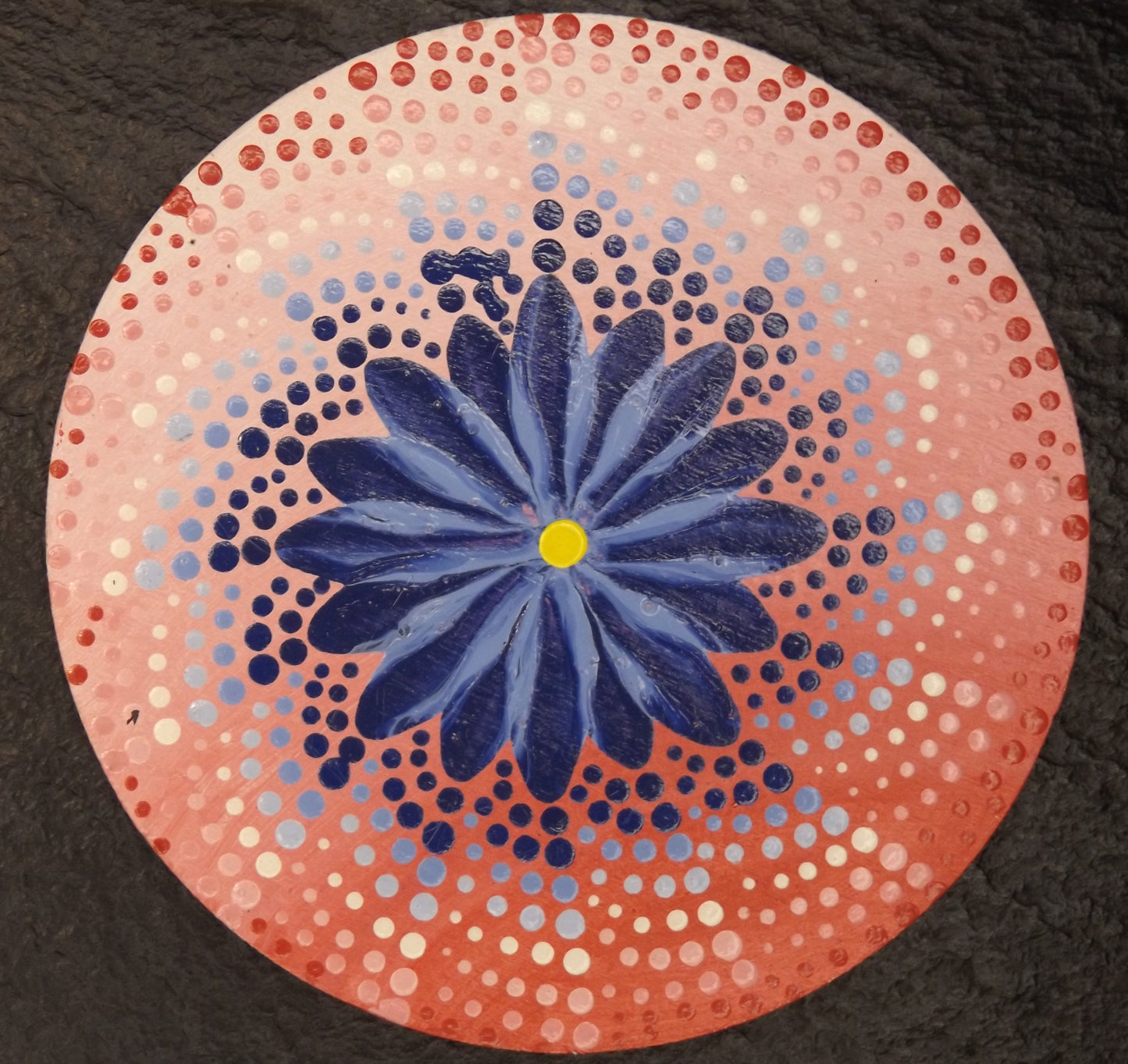 Magnet Disk Pink with Blue Flower