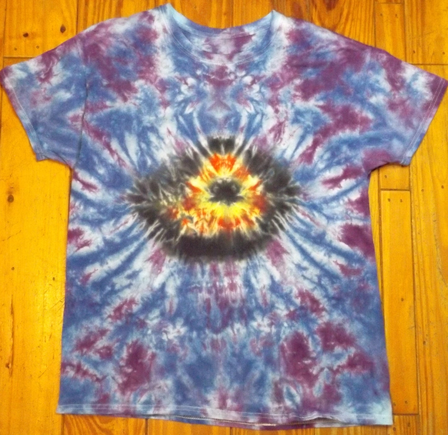 Eye Tie-dye Large Crew Neck T-shirt Blue and Purple