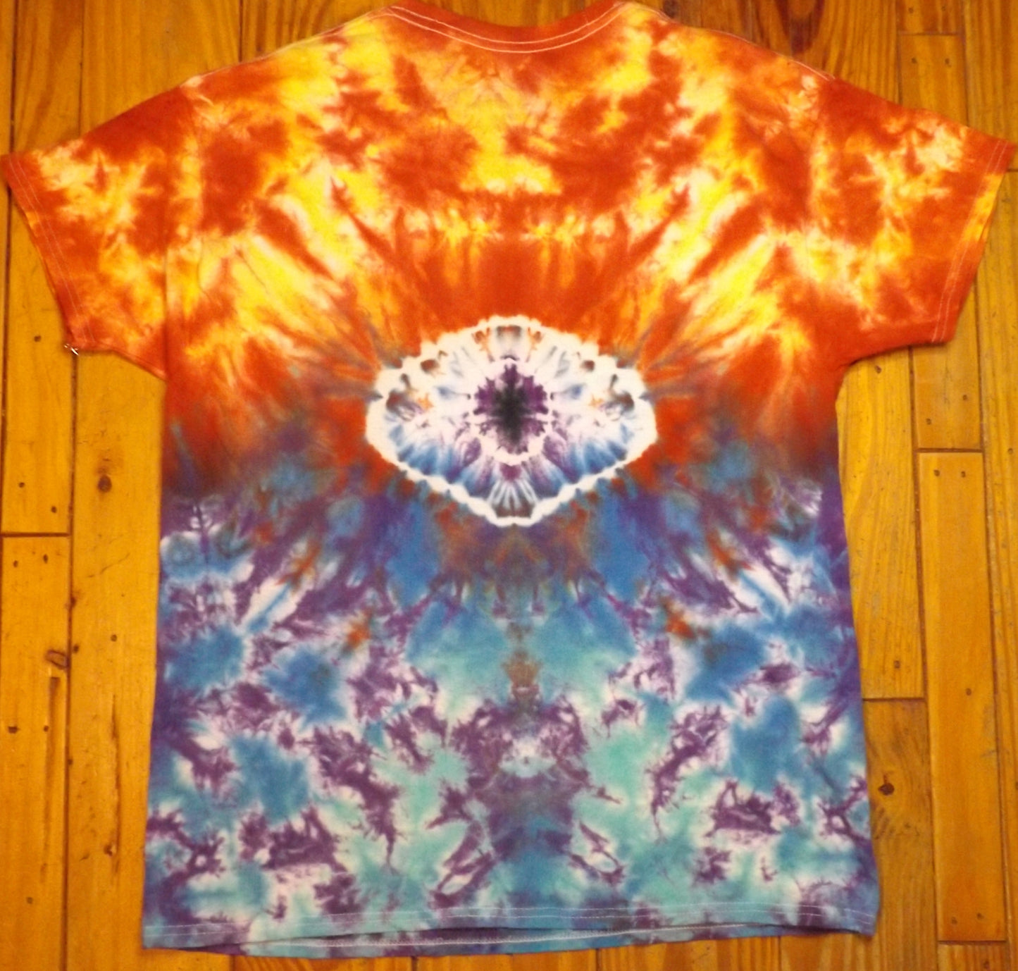 Eye Tie-dye Large Crew Neck T-shirt Blue and Red