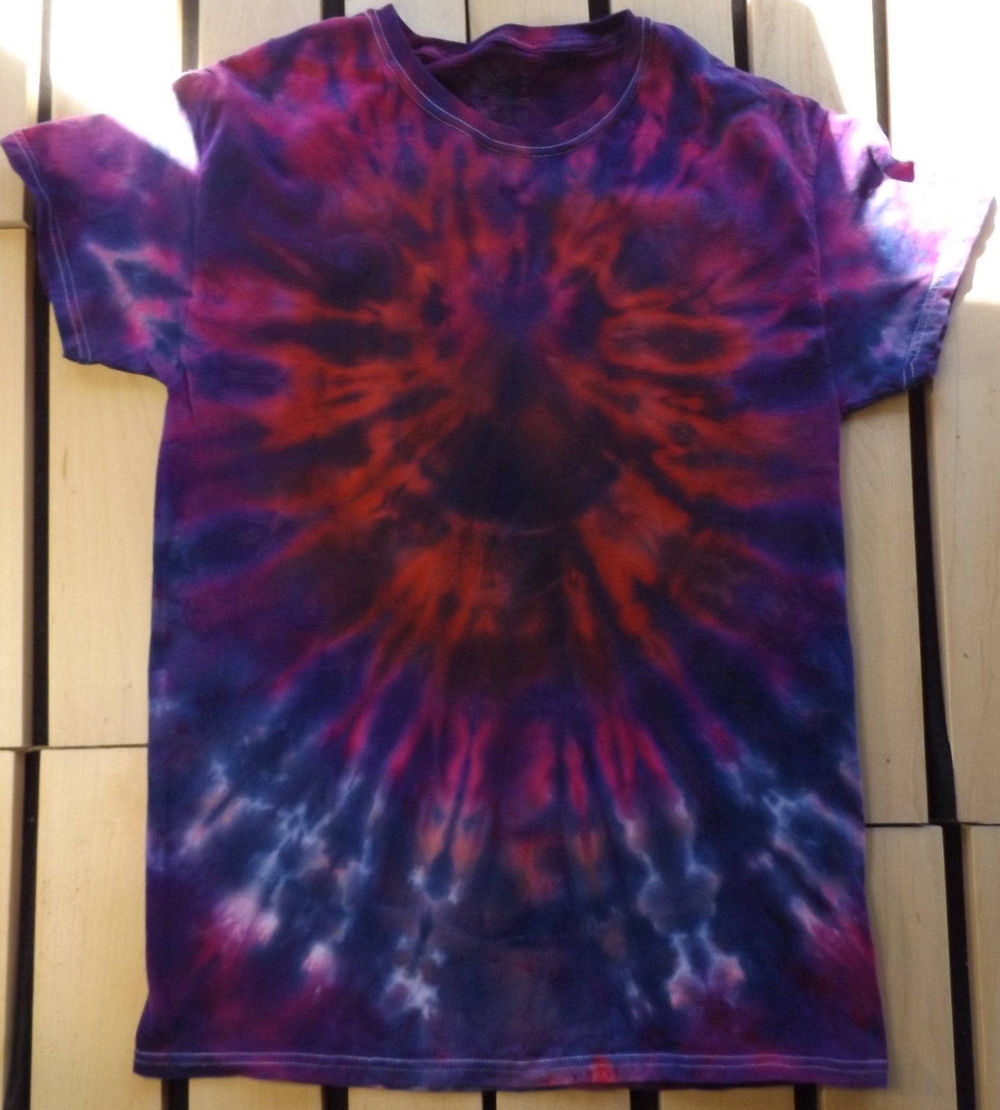 Jigjag Tie-dye Medium Crew Neck T-shirt Vortex