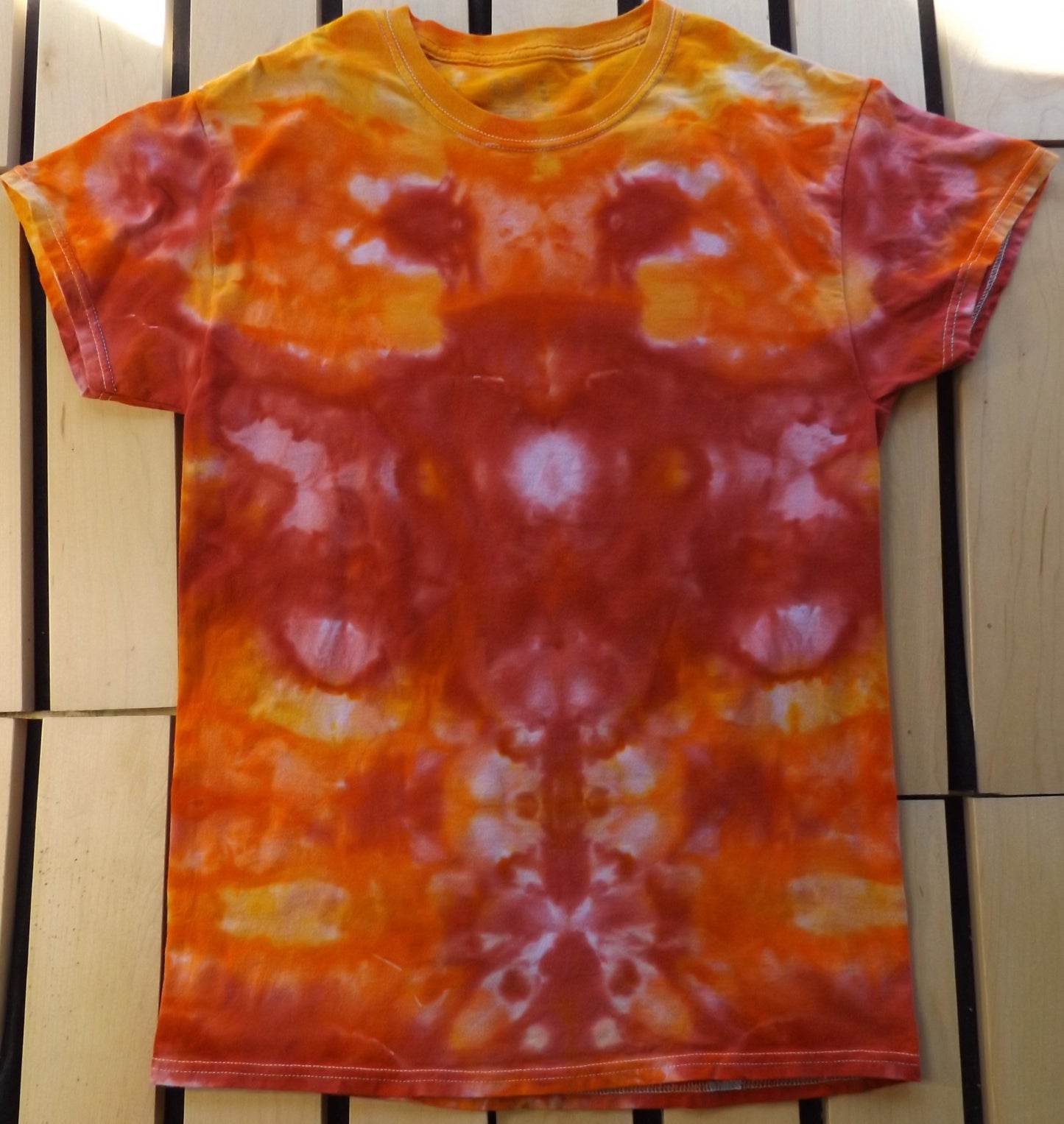 Mirror Tie-dye Medium Crew Neck T-shirt Know It?