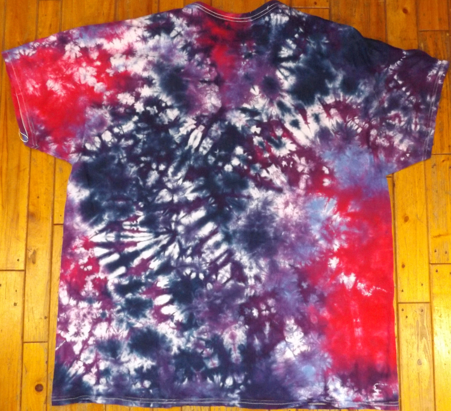 Galaxy Tie-dye 2X V-Neck T-shirt Random Pattern