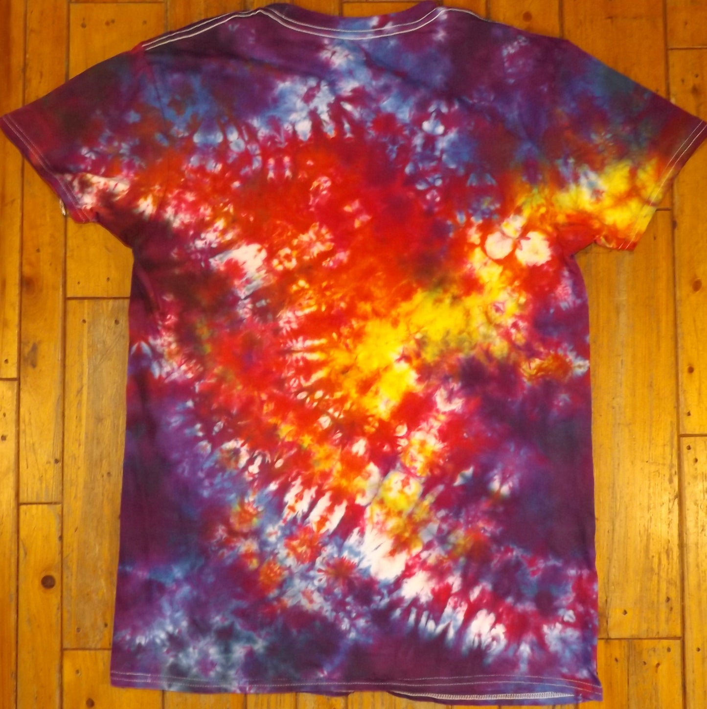 Galaxy Tie-dye Medium Crew Neck T-shirt Galaxy Rainbow