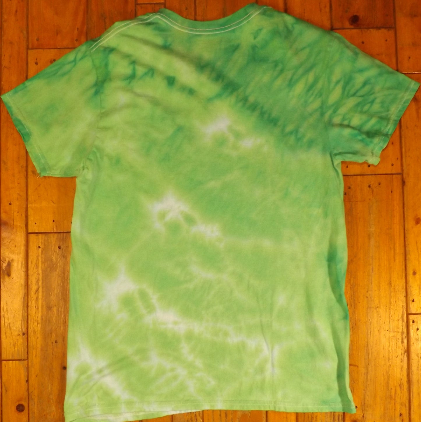 Galaxy Tie-dye Medium V-Neck T-shirt Green is Good