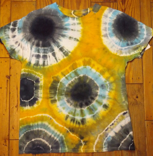 Geode Tie-dye Large Crew Neck T-shirt Blue and Gold