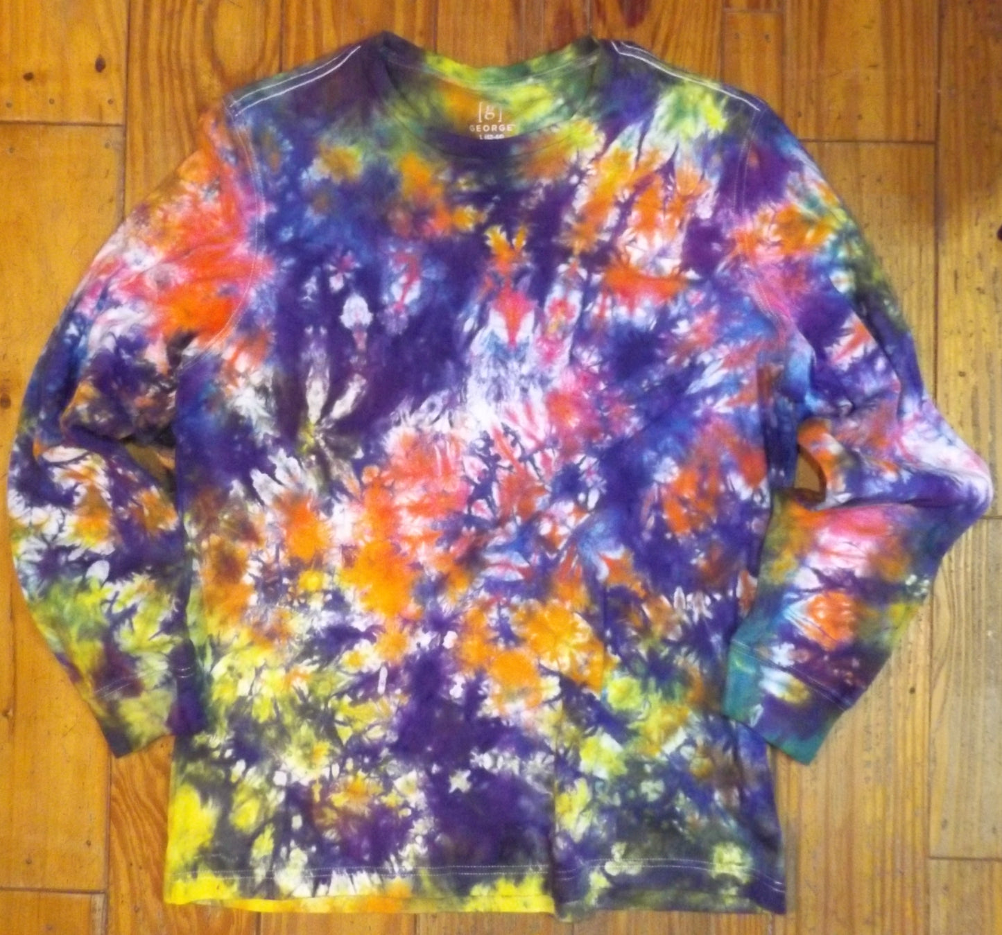 Scrunch Tie-dye Large Long Sleeve Crew Neck T-shirt Rainbow Scrunch