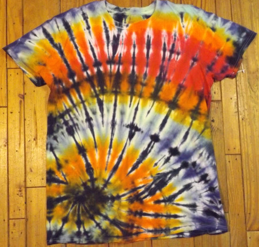 Spiral Tie-dye Large Crew Neck T-shirt Rainbow Spiral