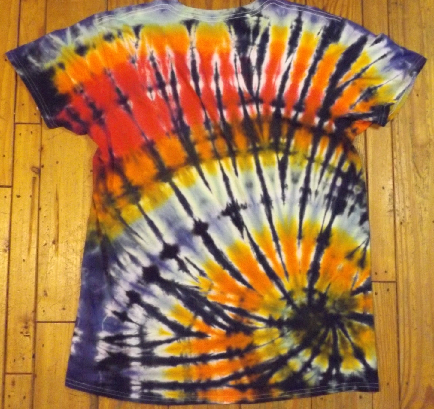 Spiral Tie-dye Large Crew Neck T-shirt Rainbow Spiral