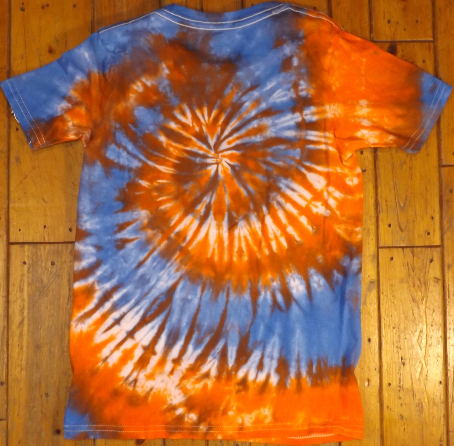 Kids Spiral Tie-dye Large Crew Neck T-shirt Orange and Blue Spiral