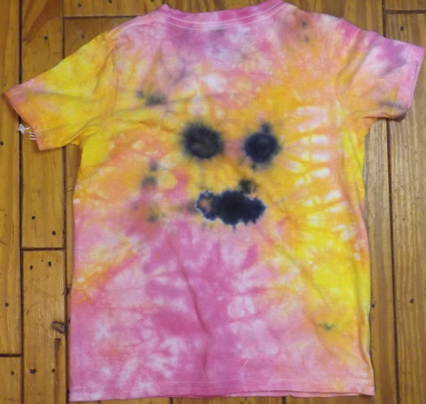 Kids Tie-dye Medium Crew Neck T-shirt Face Experiment