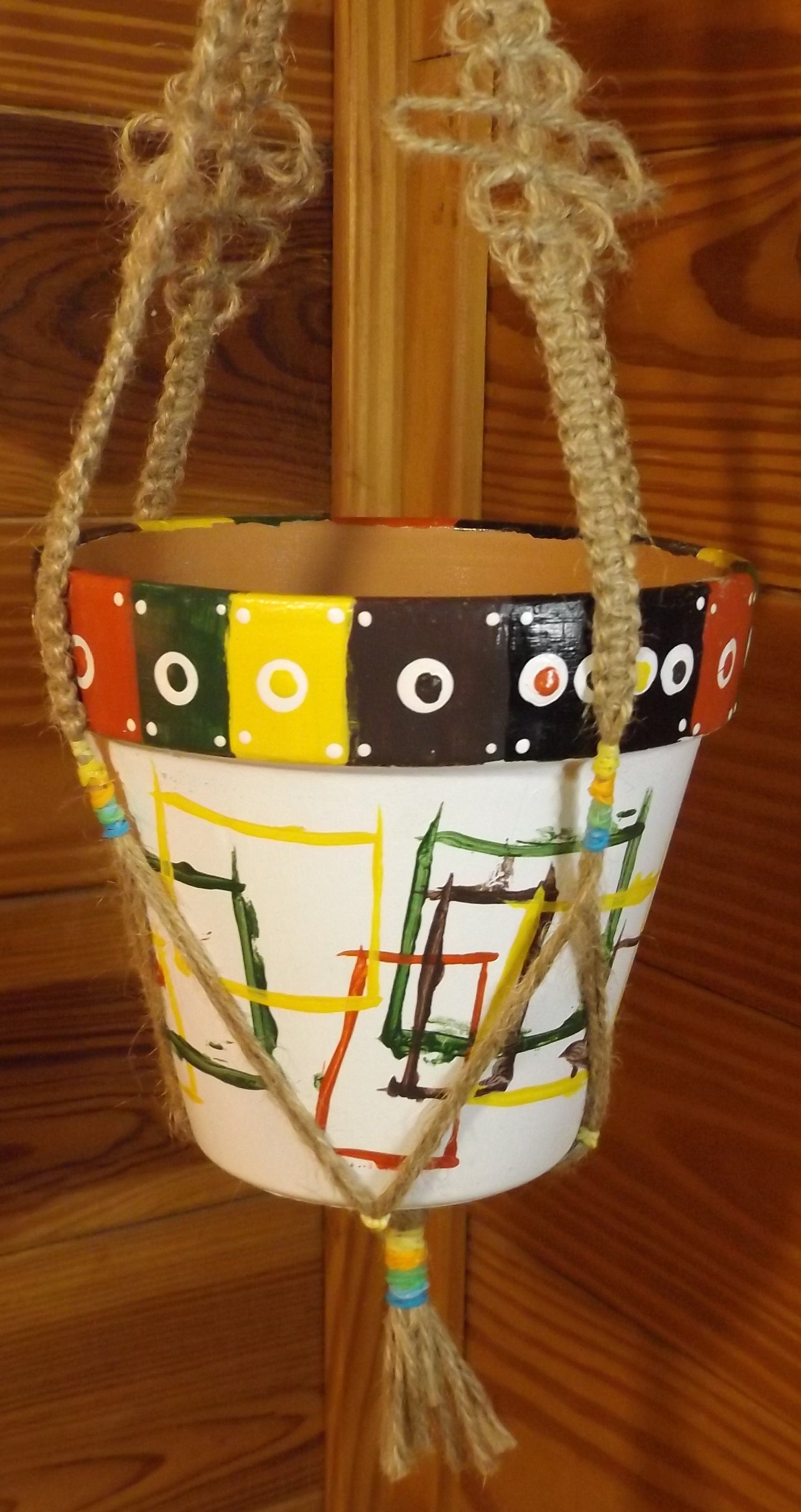 Painted pot and macrame double pot Retro Vibes