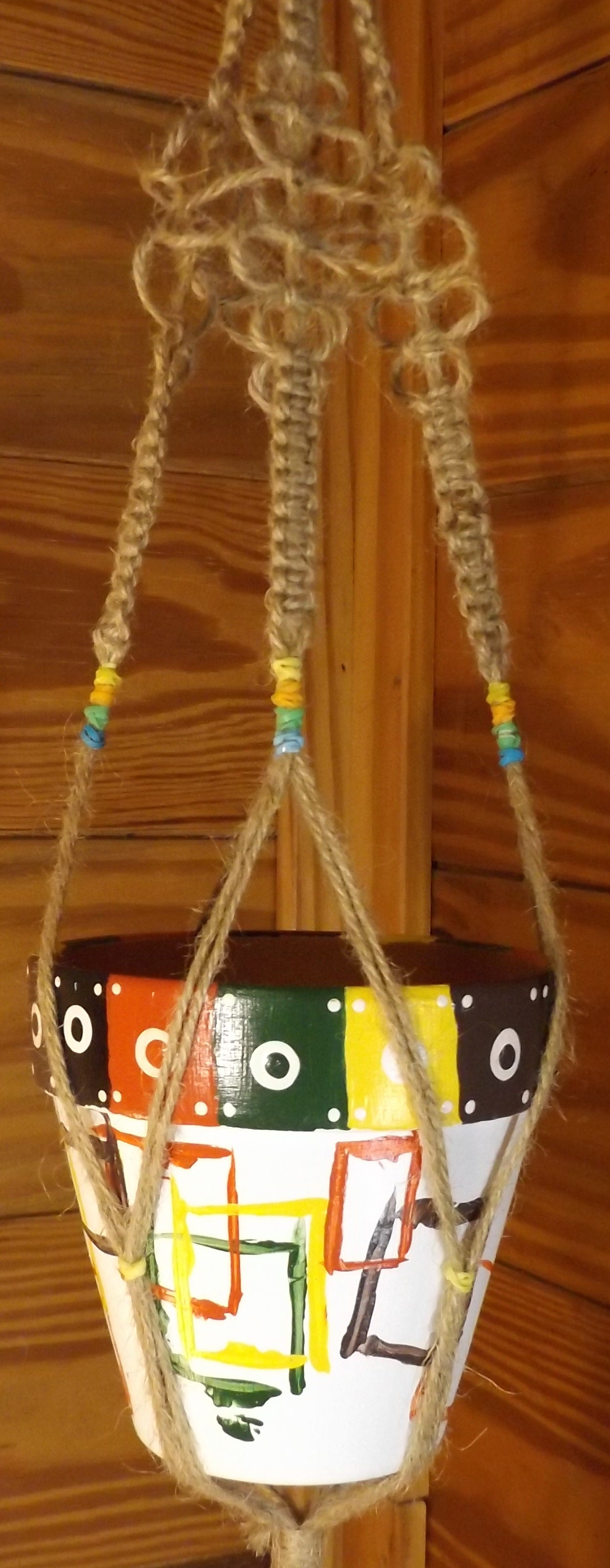 Painted pot and macrame double pot Retro Vibes