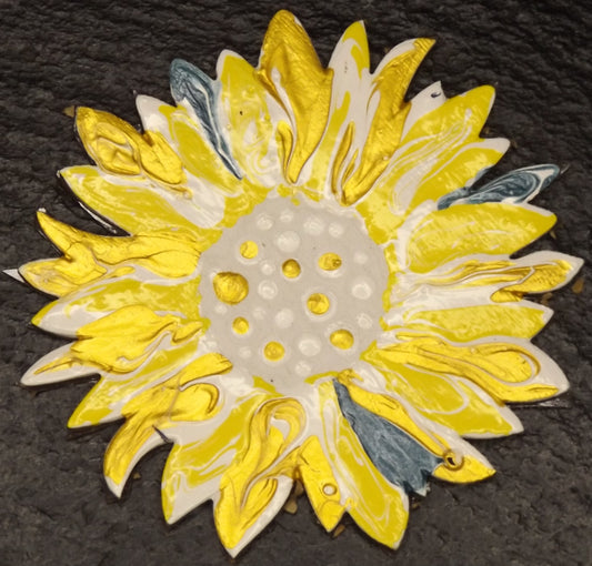 Magnet Flower Yellow Acrylic Pour