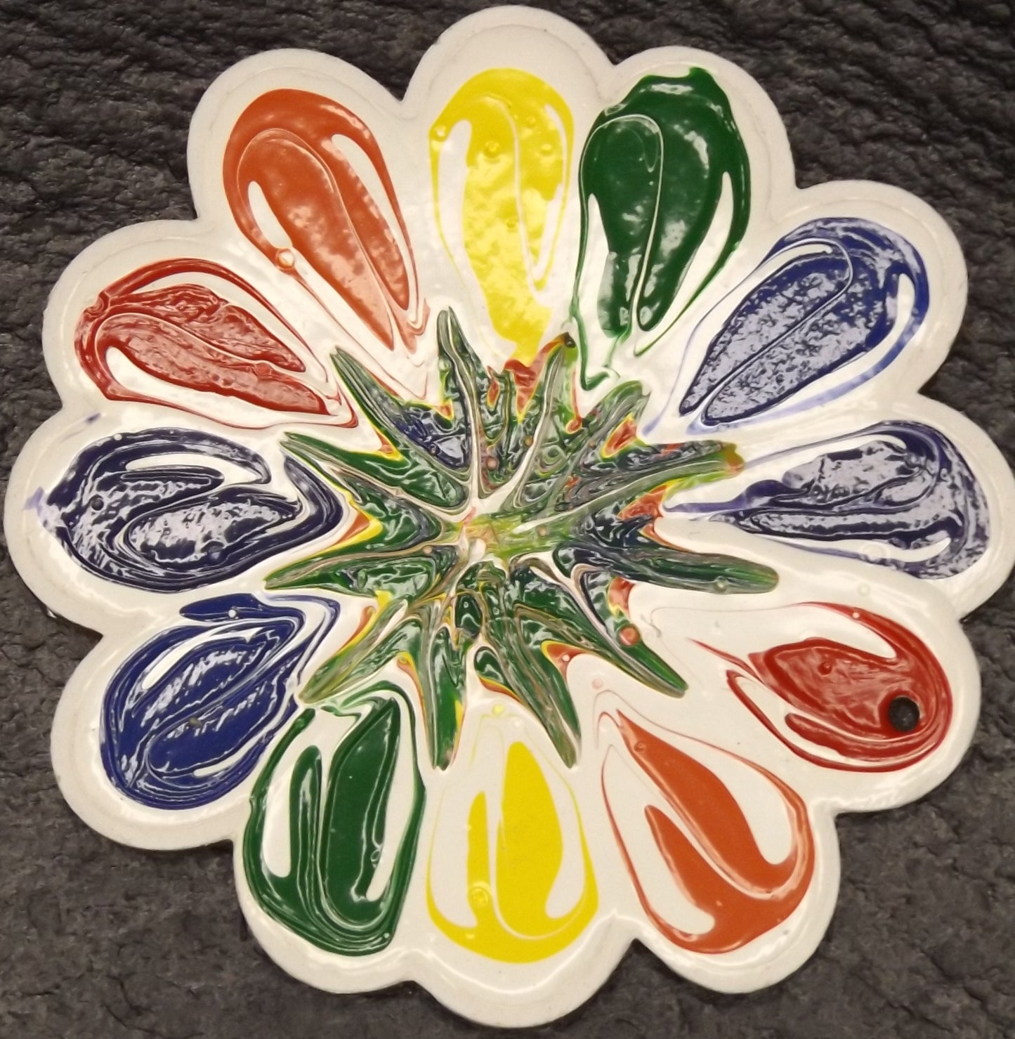 Magnet Flower Rainbow Acrylic Pour