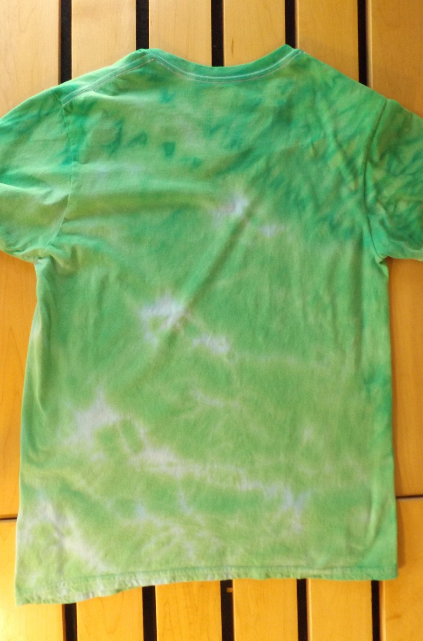 Galaxy Tie-dye Medium V-Neck T-shirt Green is Good