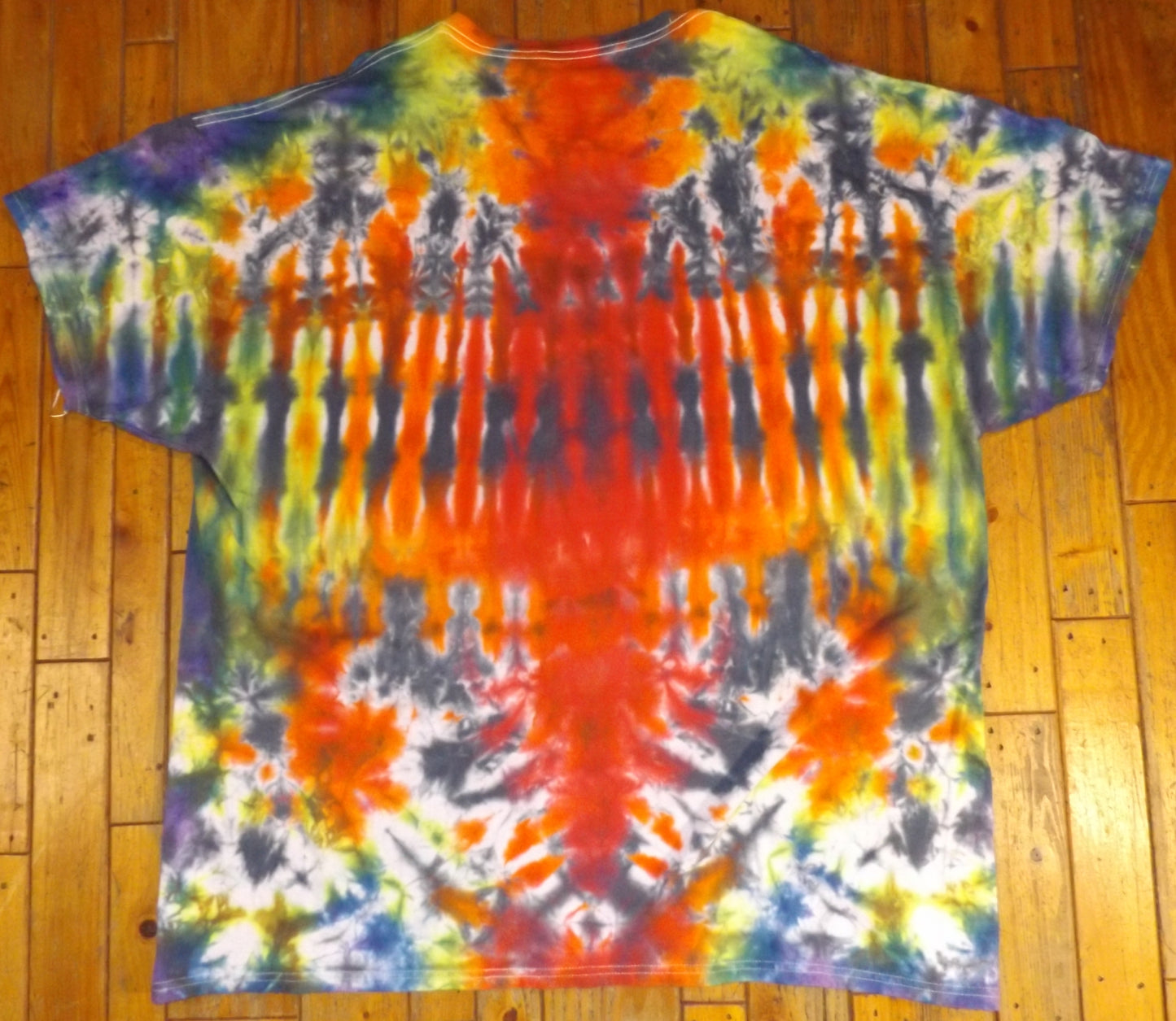 Mirror Tie-dye 3X Crew Neck Guessing Rainbow