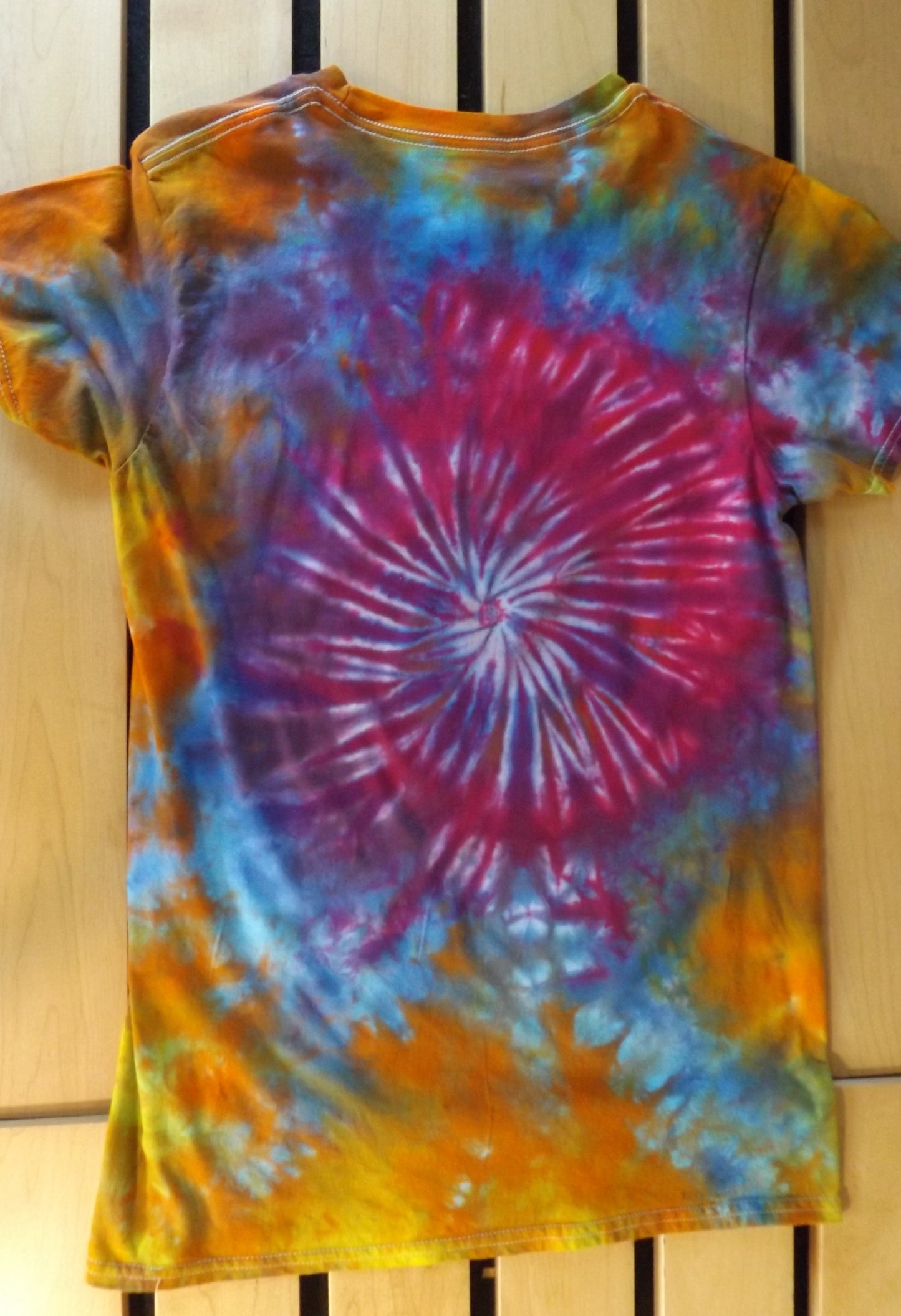 Spiral Tie-dye Small Crew Neck T-shirt Spiral Pattern