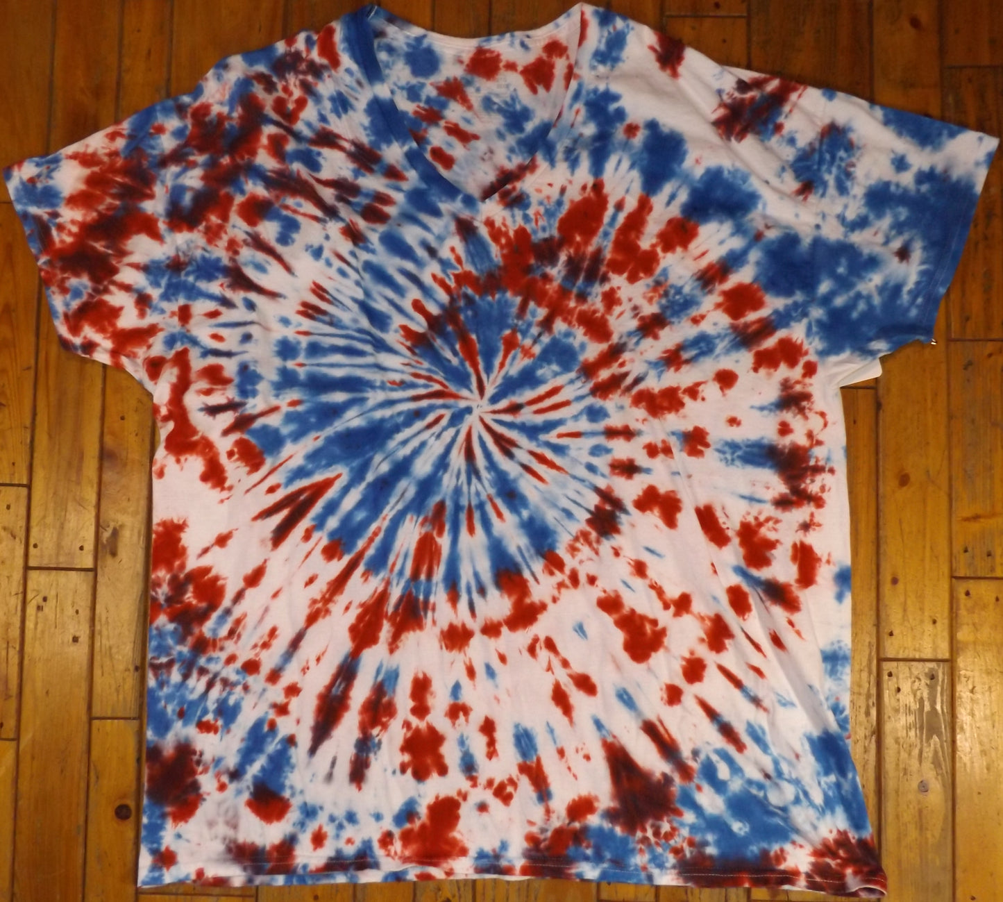 Spiral Tie-dye 2X V-Neck T-shirt American Colors Too