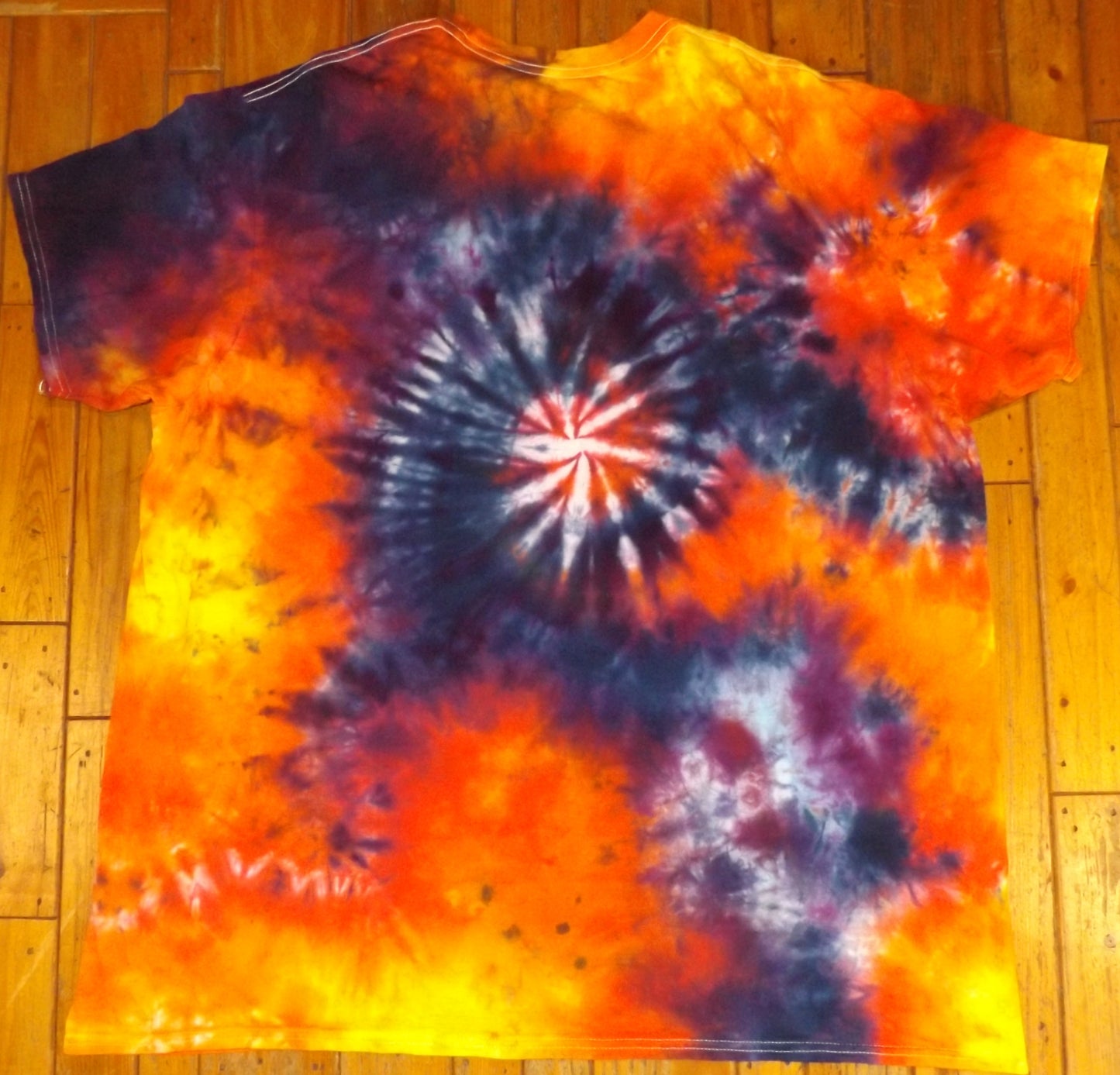 Galaxy Tie-dye 3X Crew Neck T-shirt Star in Space