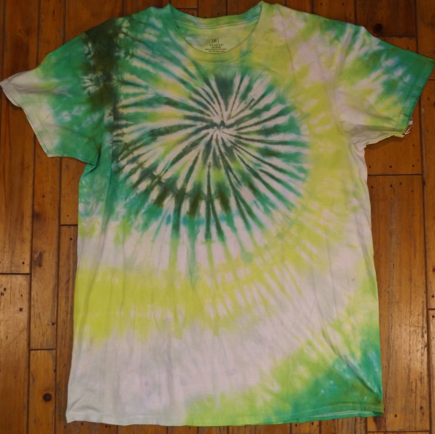 Spiral Tie-dye Large Crew Neck T-shirt Green Spiral