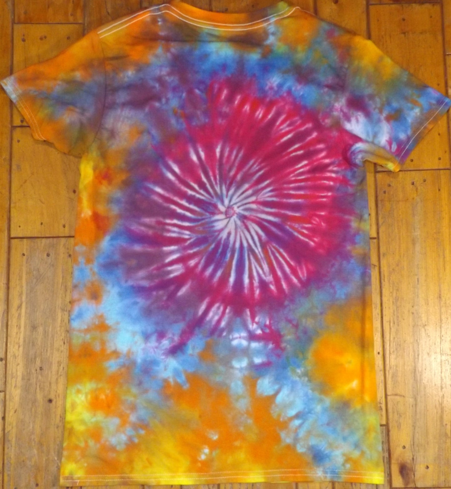 Spiral Tie-dye Small Crew Neck T-shirt Spiral Pattern