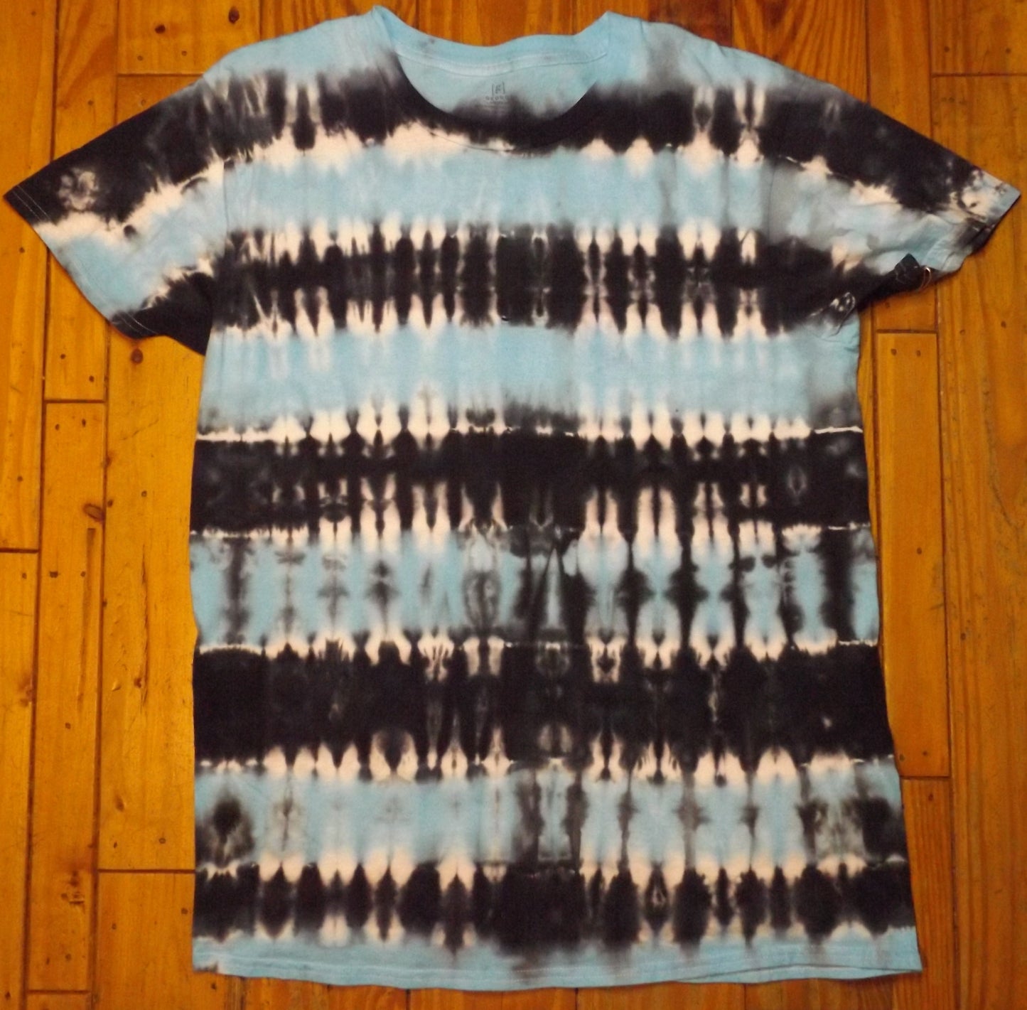 Stripes Tie-dye Large Crew Neck T-shirt Black and Blue Stripes