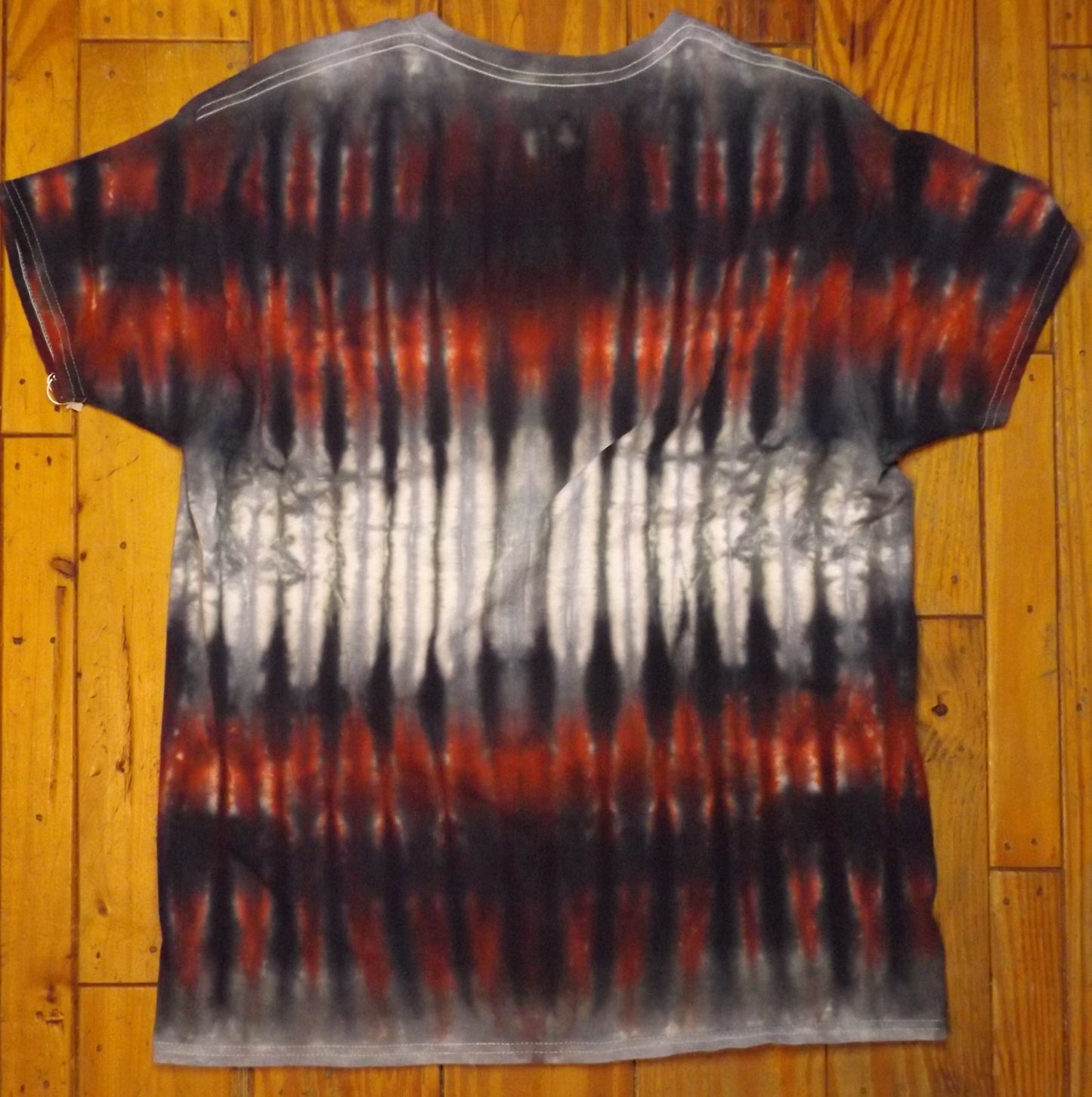 Stripes Tie-dye Large Crew Neck T-shirt Red and Pewter