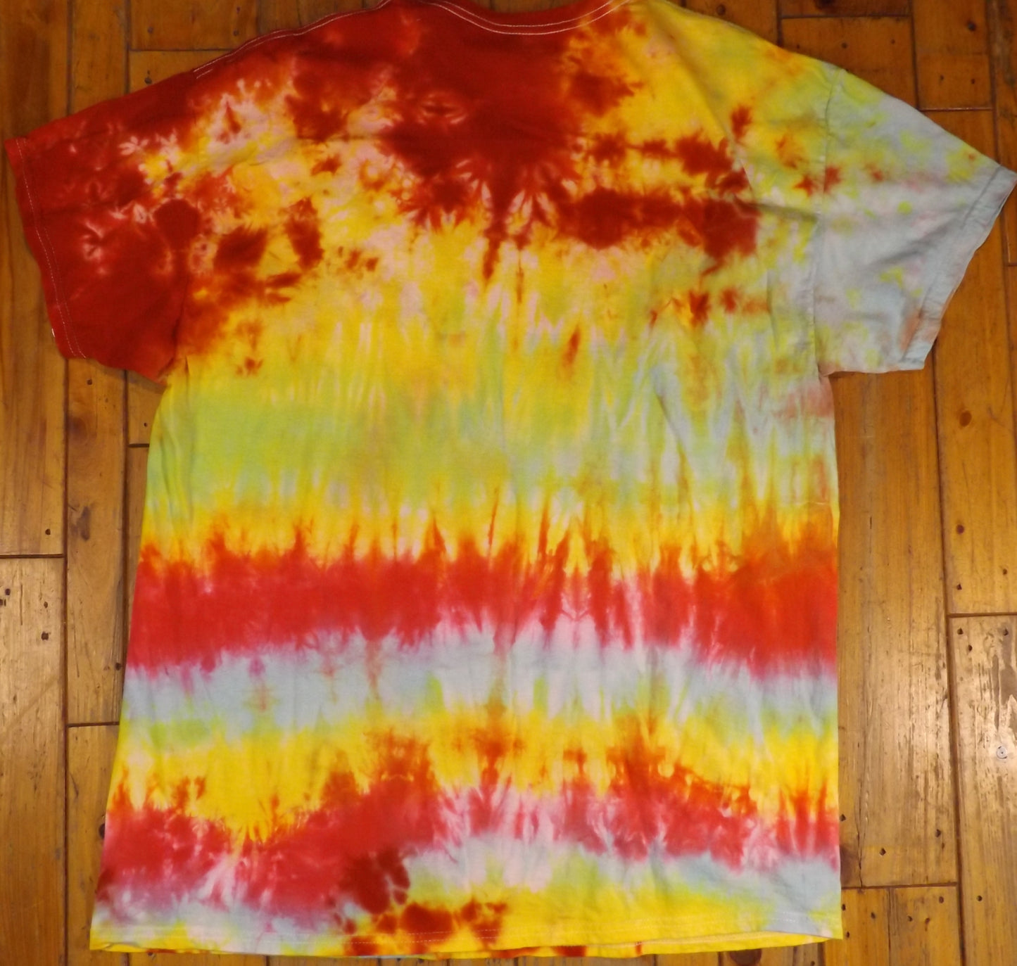 Jigjag Tie-dye XL Crew Neck T-shirt Whimsy Vibes