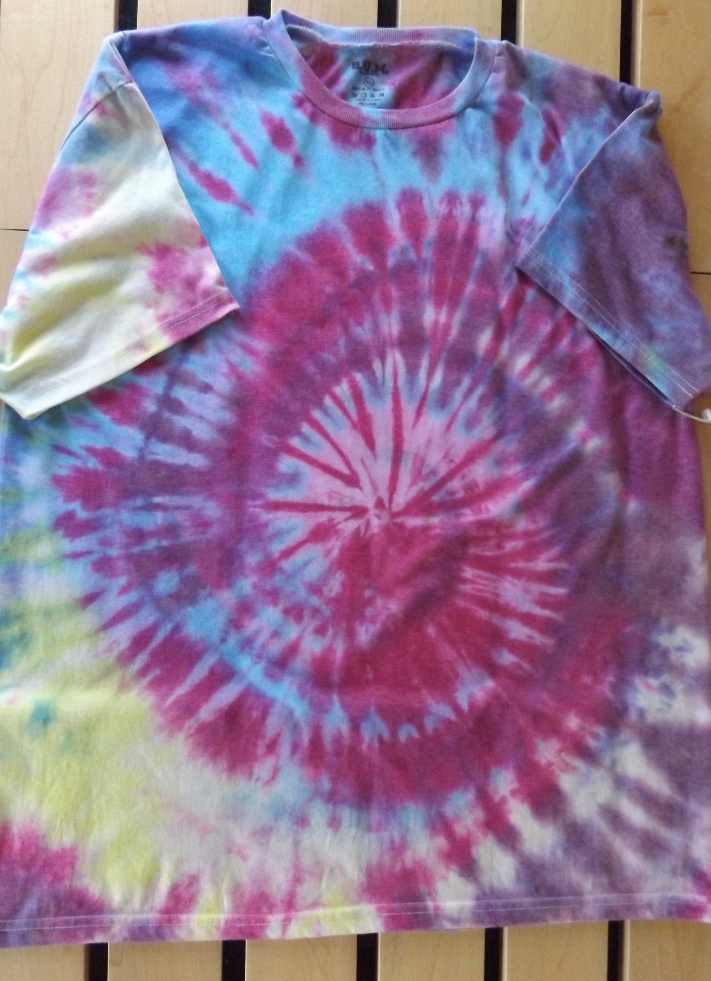 Spiral Tie-dye XL Crew Neck T-shirt Be That Guy