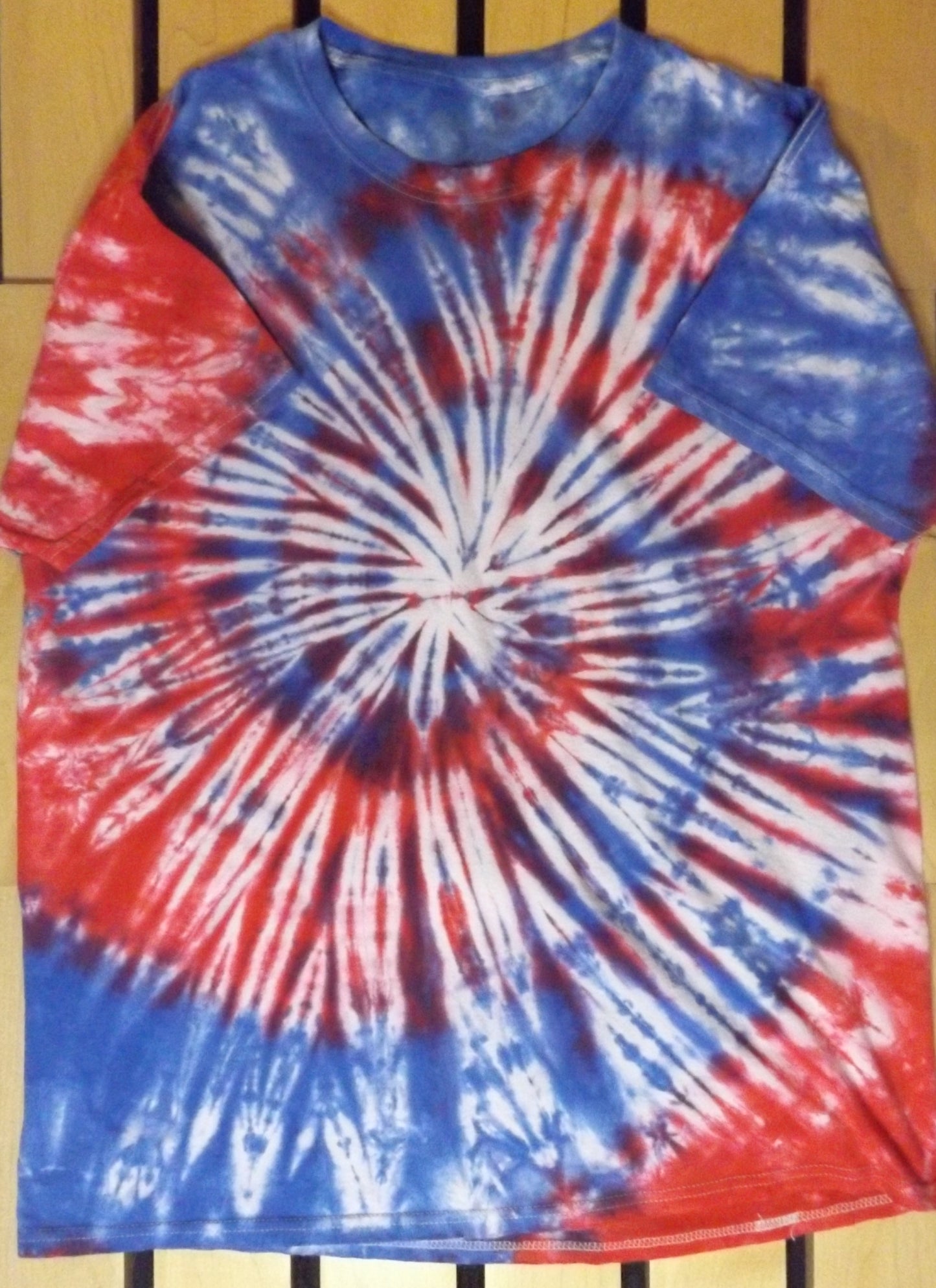 Spiral Tie-dye XL Crew Neck T-shirt Patriot