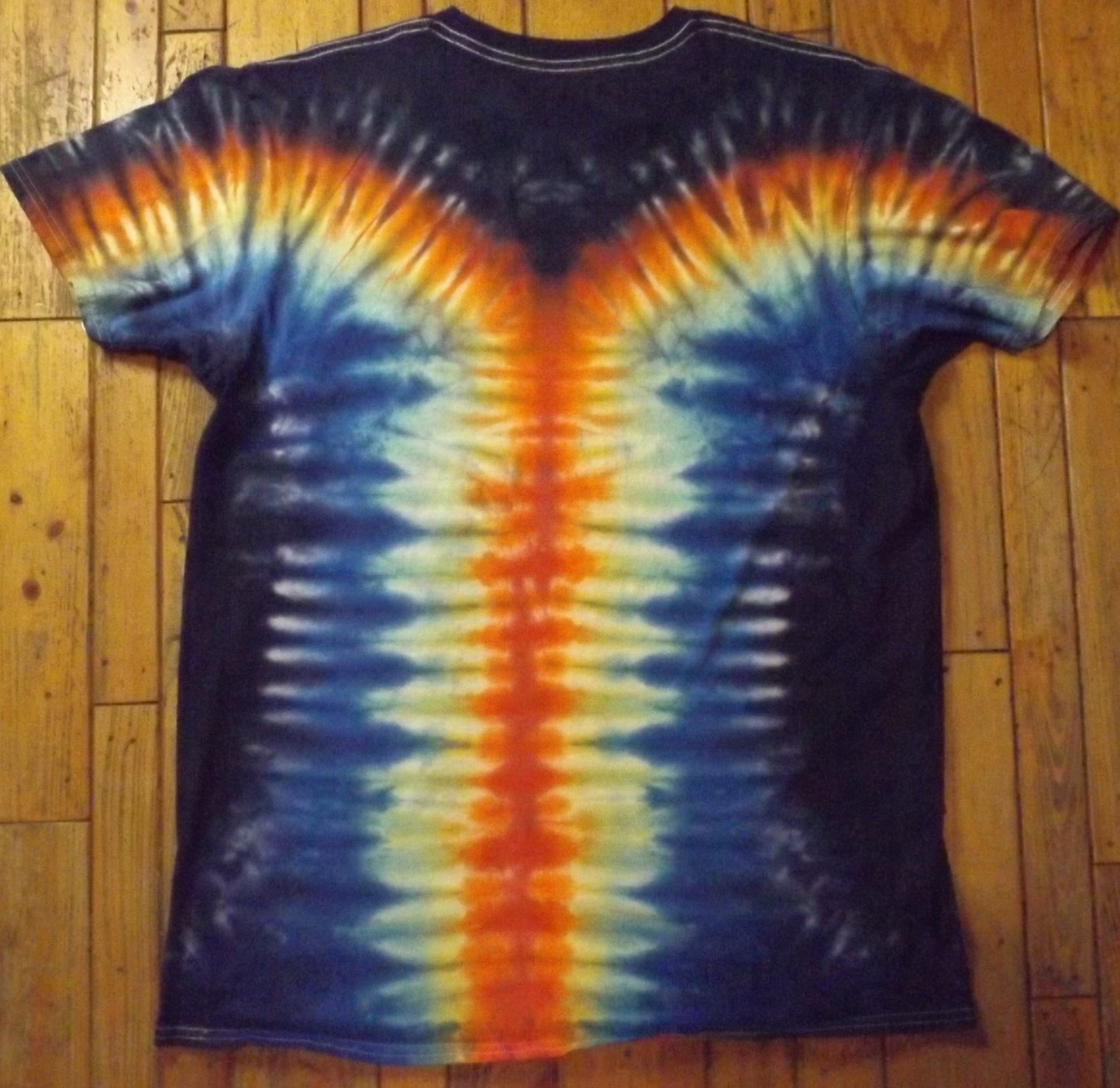 Mirror Tie-dye XL Crew Neck T-shirt Rainbow Experiment