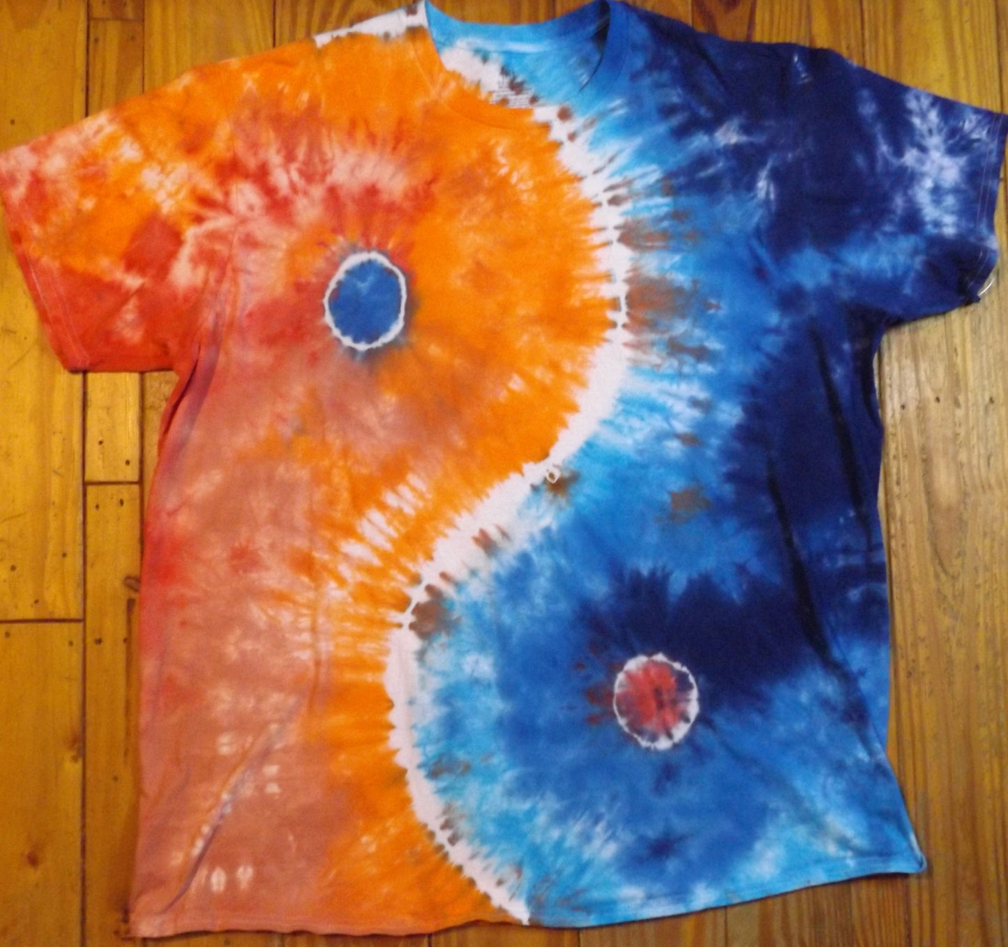 Yin Yang Tie-dye 3X Crew Neck T-shirt Blue and Orange