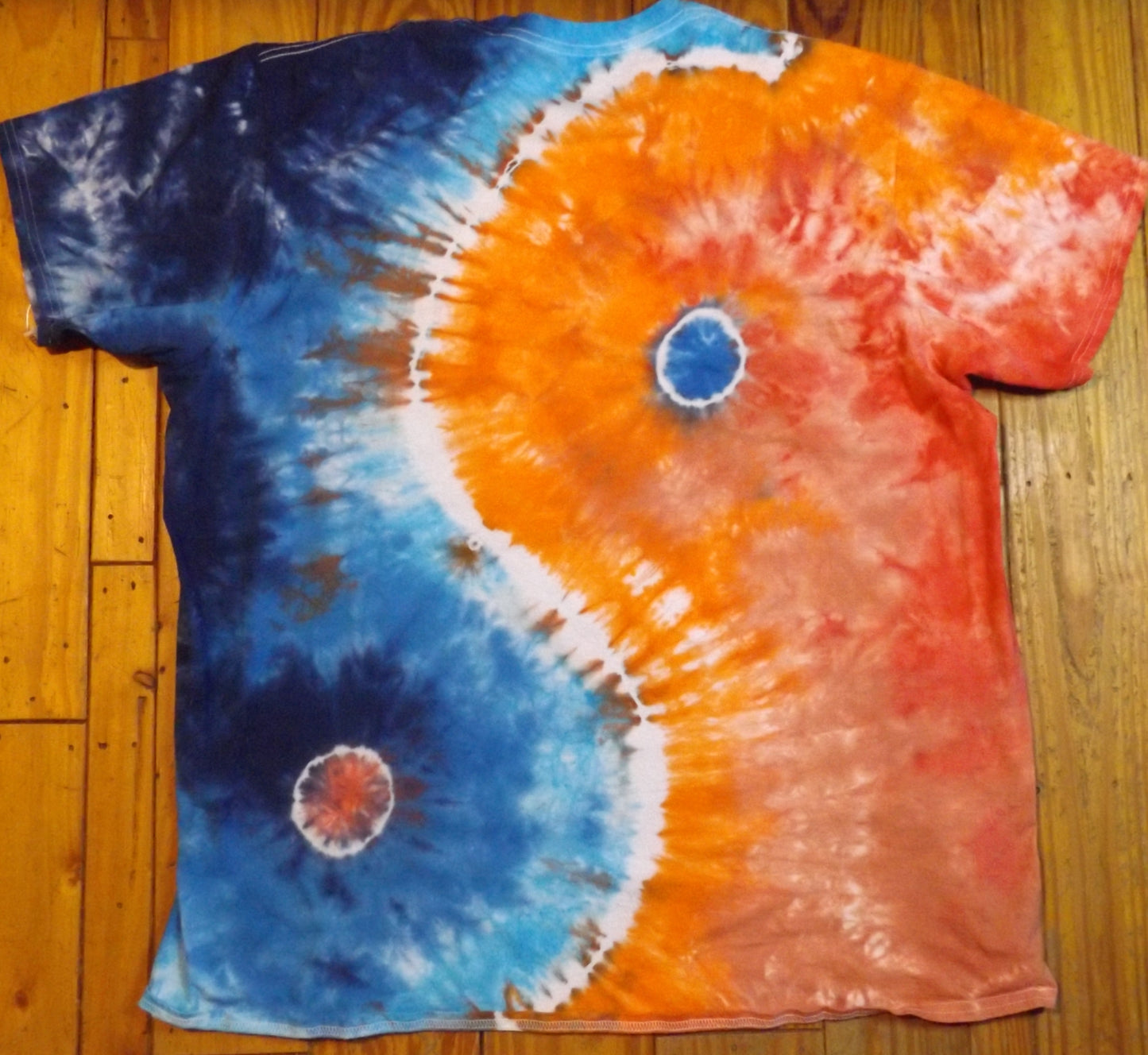 Yin Yang Tie-dye 3X Crew Neck T-shirt Blue and Orange