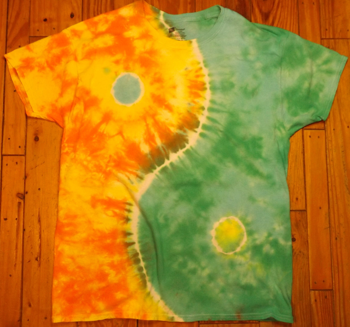 Yin Yang Tie-dye Large Crew Neck T-shirt Aqua and Orange